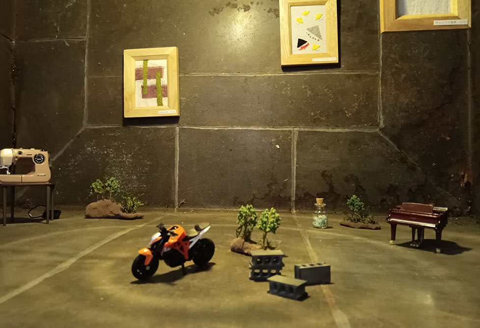 とみたちひろ Chihiro Tomita ぬのえあ〜と-わたしのへや Fabric Art - a Hobby Room